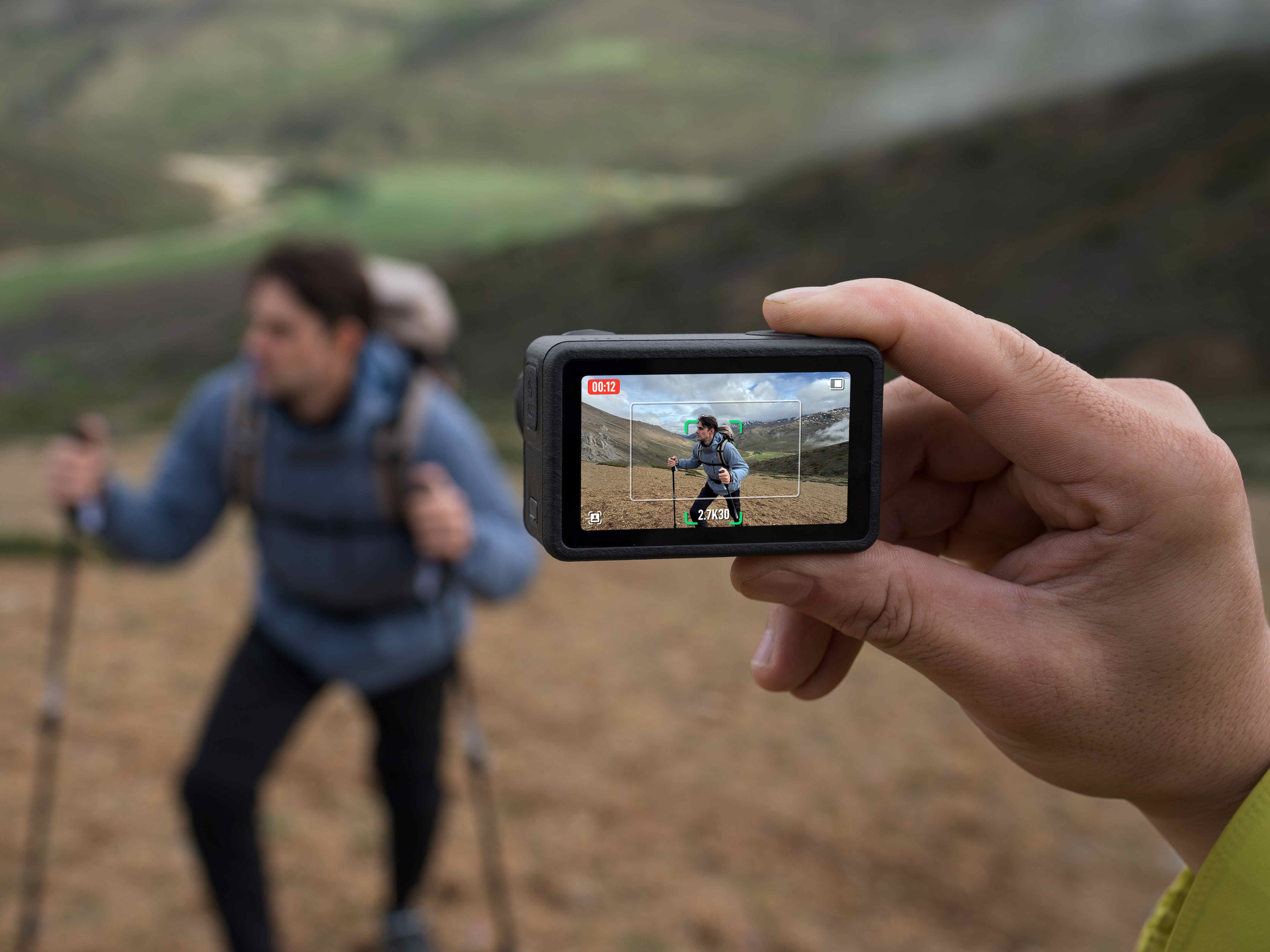 Osmo Action 5 Pro_Hiking_Subject Centering & Tracking